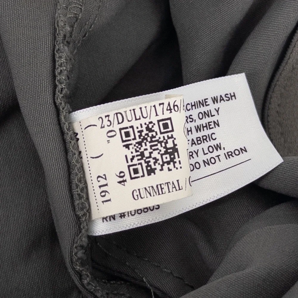 LOT OF‎ 2 Duluth Trading Co Mens 46 Flex Dry on the Fly Cargo Shorts Gray Tan